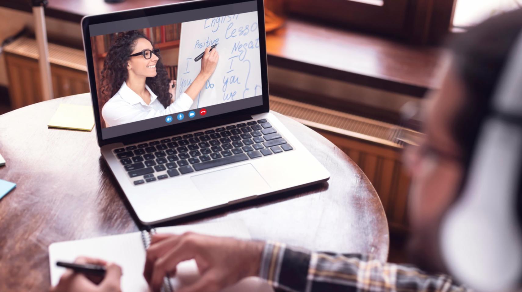 Platformă educațională Altheon-star pentru cursuri SEO mobil